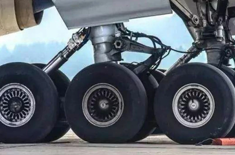 Aircraft landing gear wheel